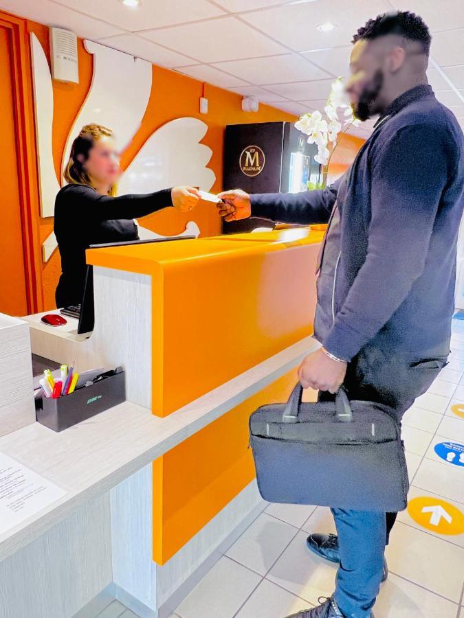 Premiere Classe St Quentin En Yvelines Elancourt Trappes Εξωτερικό φωτογραφία