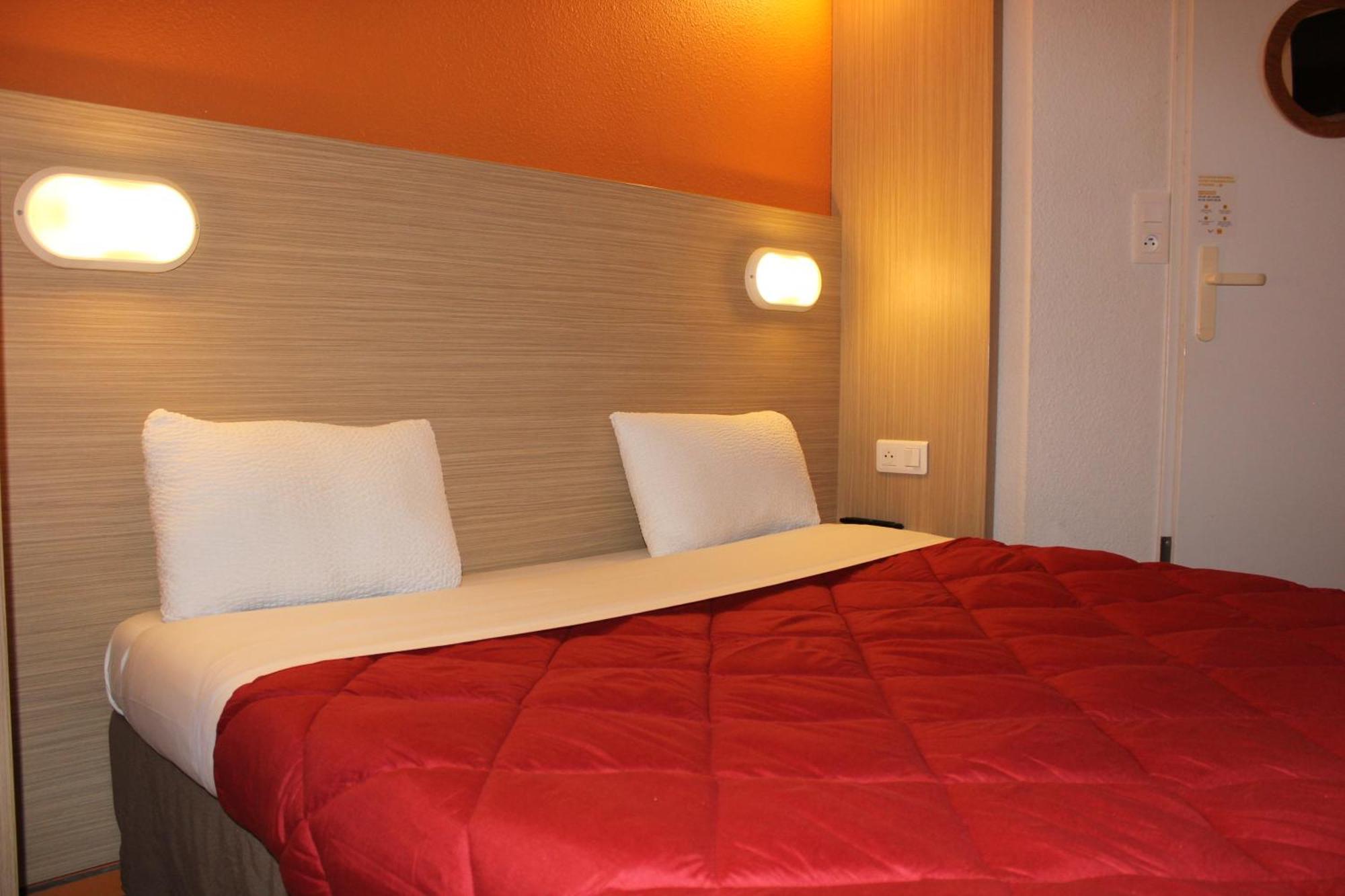 Premiere Classe St Quentin En Yvelines Elancourt Trappes Εξωτερικό φωτογραφία