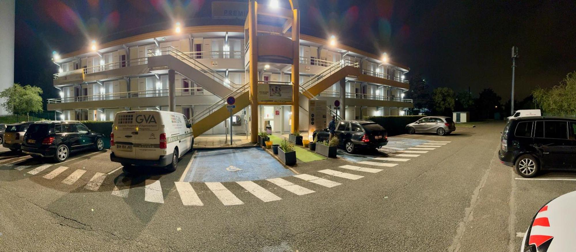 Premiere Classe St Quentin En Yvelines Elancourt Trappes Εξωτερικό φωτογραφία