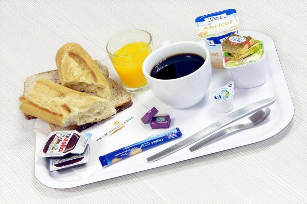Premiere Classe St Quentin En Yvelines Elancourt Trappes Εξωτερικό φωτογραφία